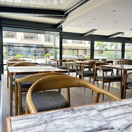 Sam Hotel