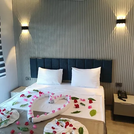 Sam Hotel *