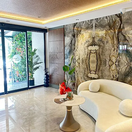 Hotel Sam *